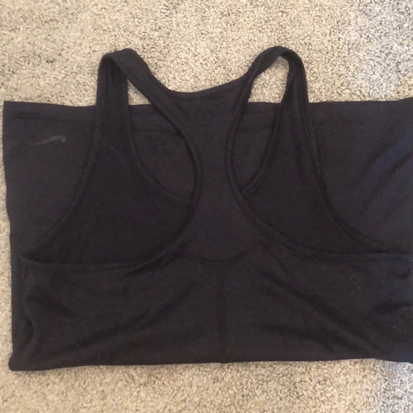 Nike Razorback Workout Top - Picture 4 of 4